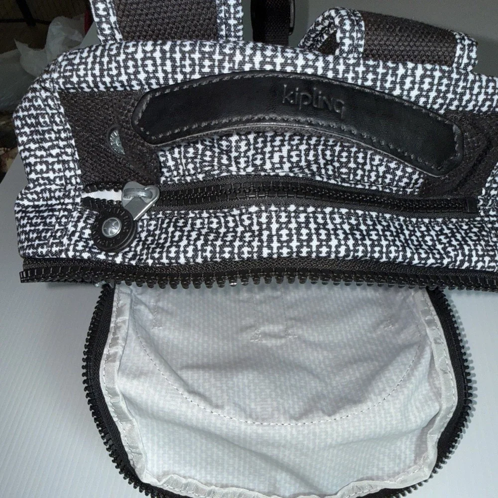 Kipling Women's Seoul 13